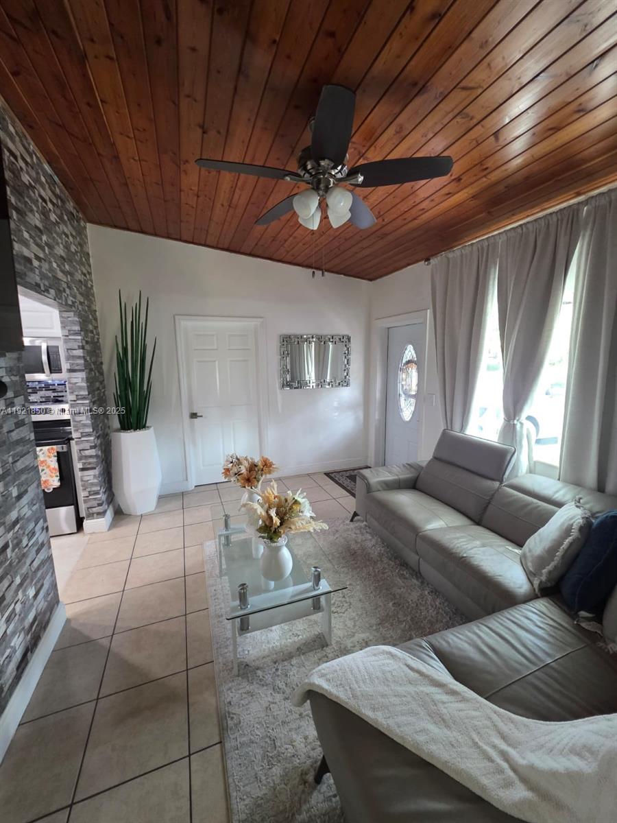 KINGS HIGHWAY HOMESITES 1 - Residential