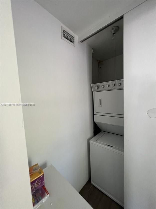 CROWELL SUB - Residential Lease