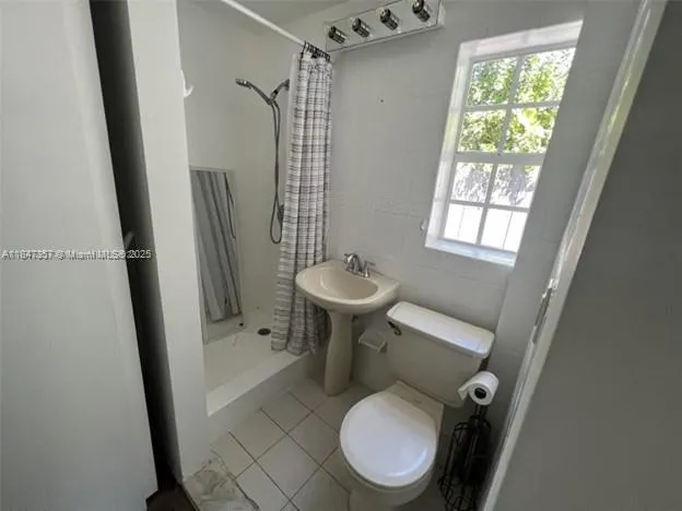 Miami, Florida 33145, United States, 3 Bedrooms Bedrooms, ,2 BathroomsBathrooms,Residential,Active,178659