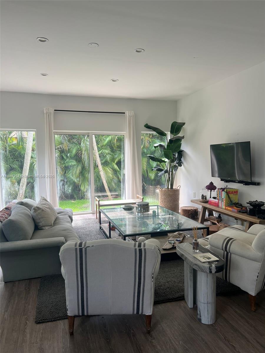 CROWELL SUB - Residential Lease