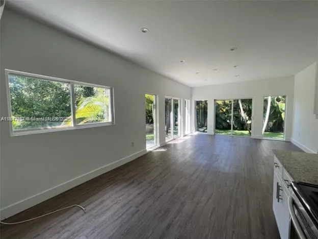 Miami, Florida 33145, United States, 3 Bedrooms Bedrooms, ,2 BathroomsBathrooms,Residential,Active,178659