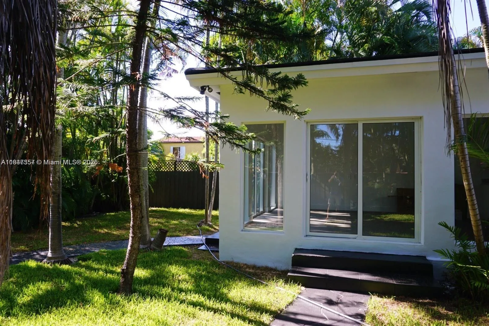 Miami, Florida 33145, United States, 3 Bedrooms Bedrooms, ,2 BathroomsBathrooms,Residential,Active,178659