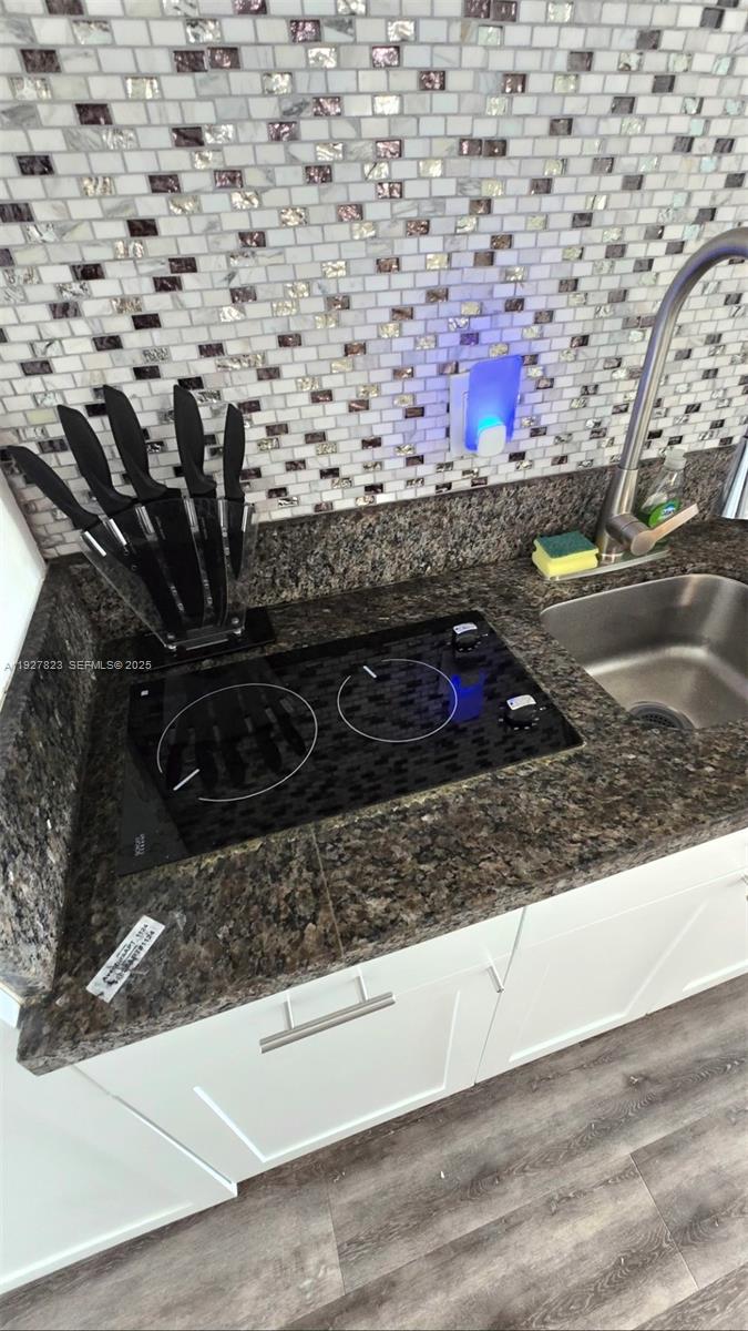 THE AVENTURA BEACH CLUB C - Residential