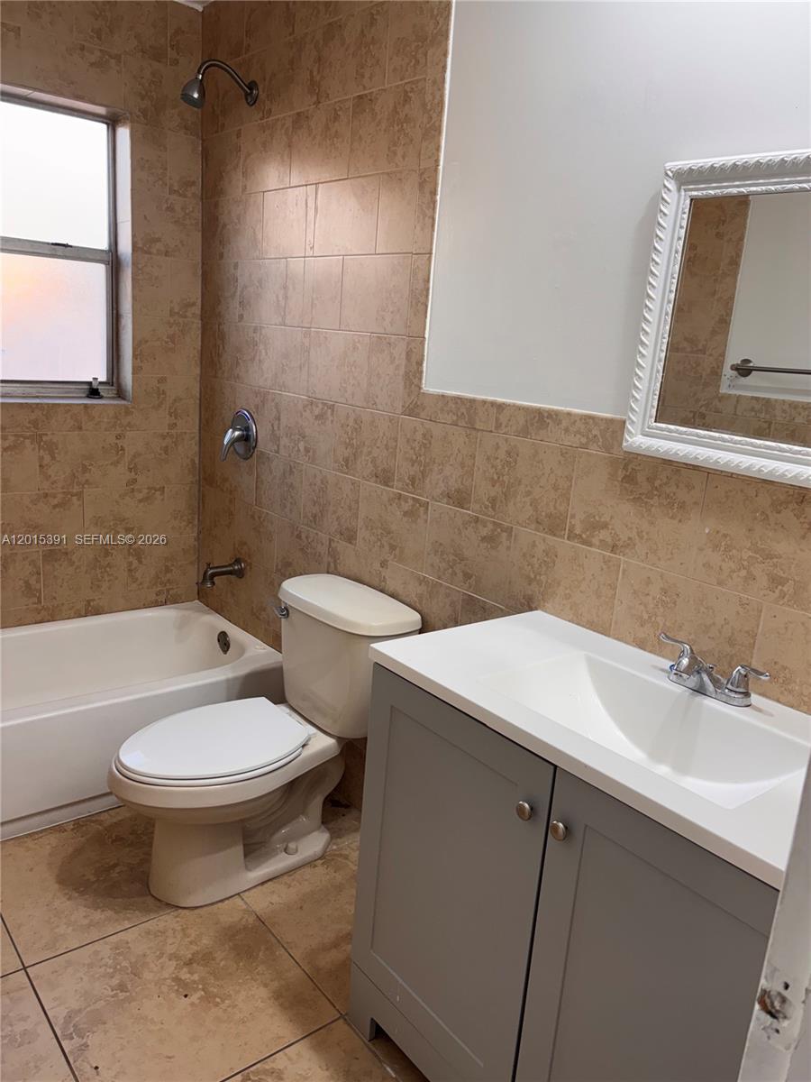 ELMVALE CONDO - Residential