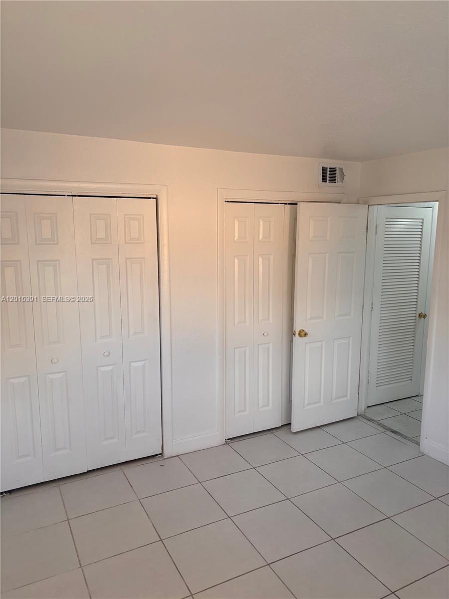 ELMVALE CONDO - Residential