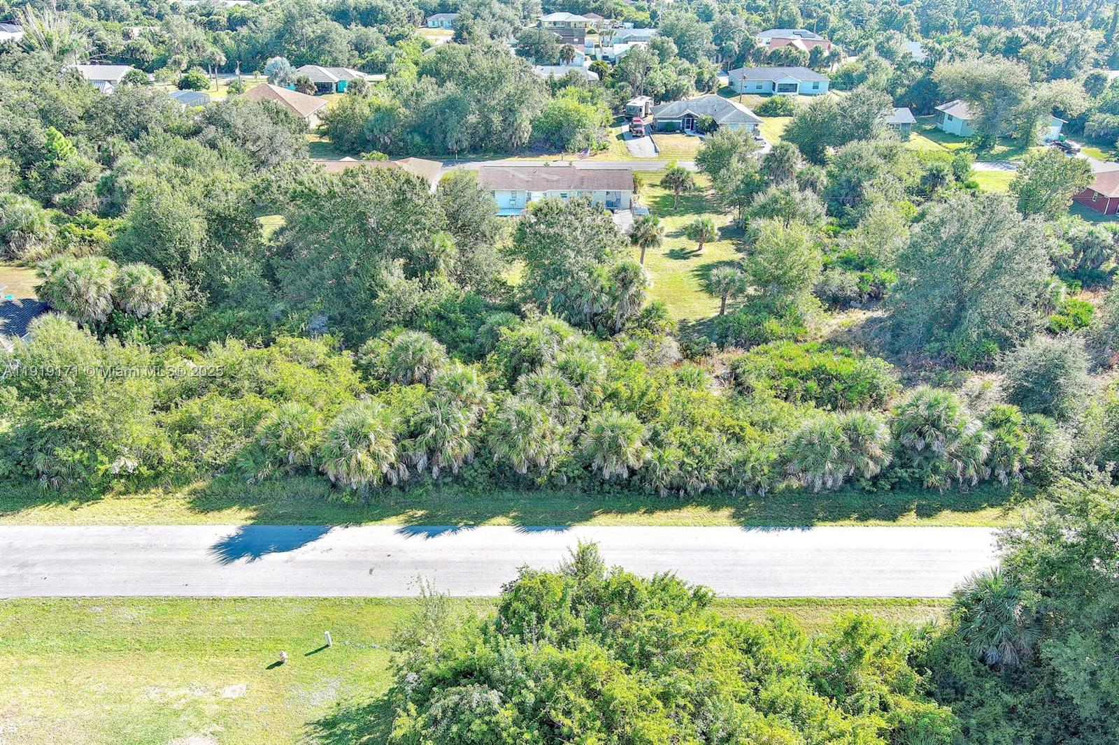 PORT CHARLOTTE - Land