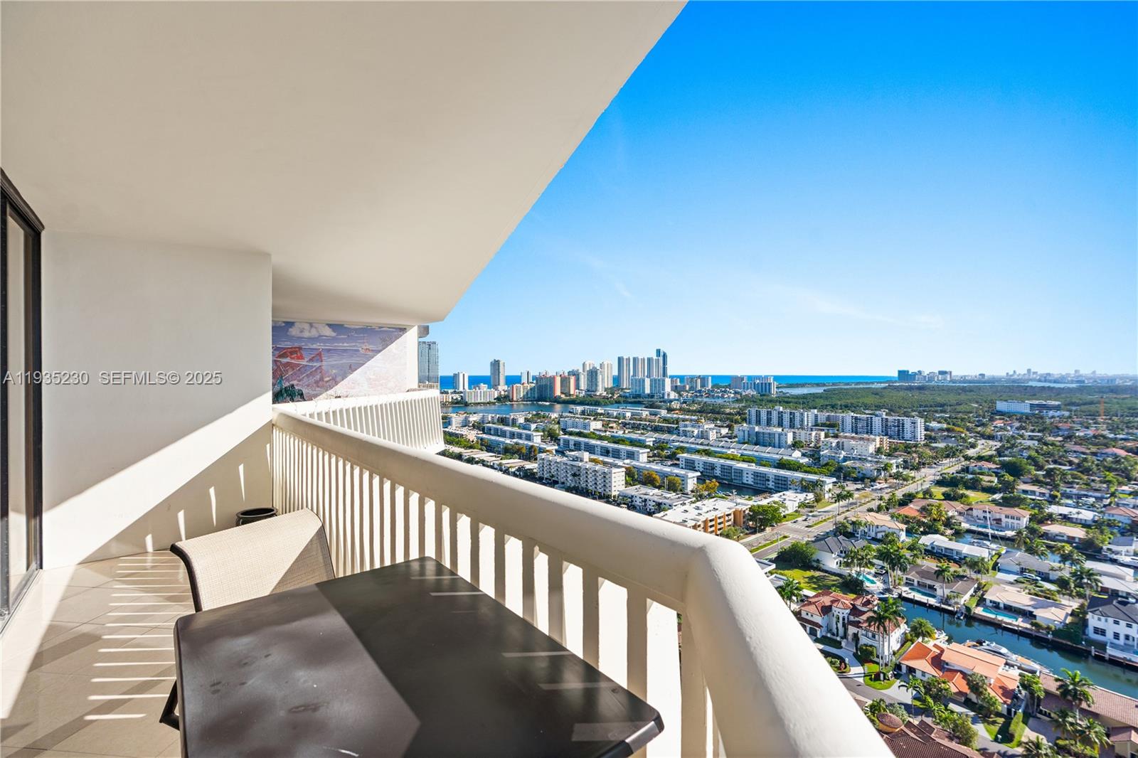 1000 ISL BLVD WILLIAMS IS - Residential