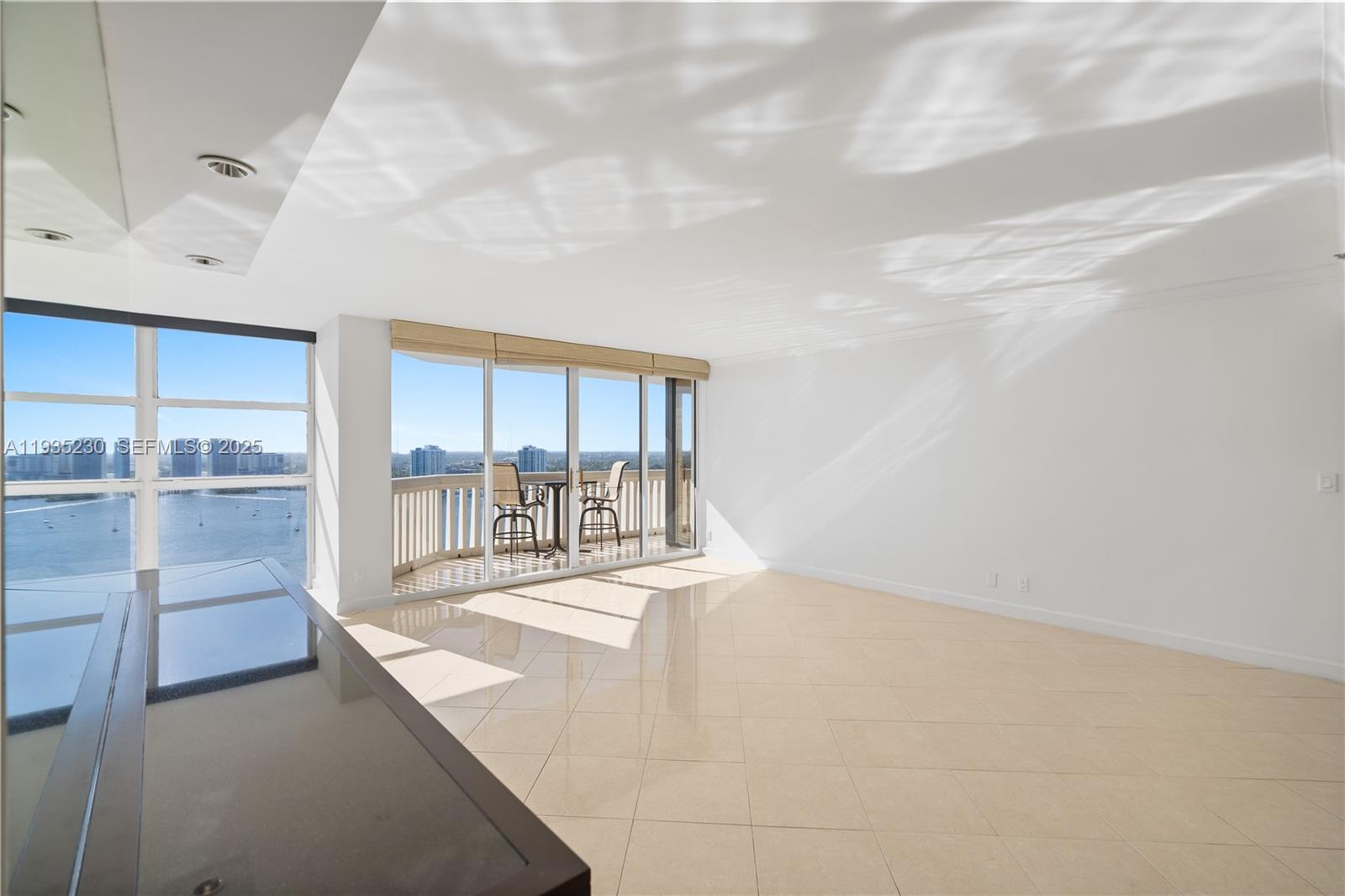 1000 ISL BLVD WILLIAMS IS - Residential