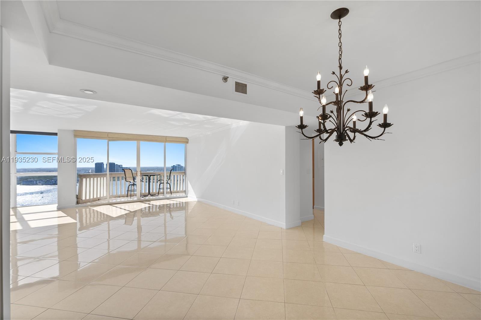 1000 ISL BLVD WILLIAMS IS - Residential