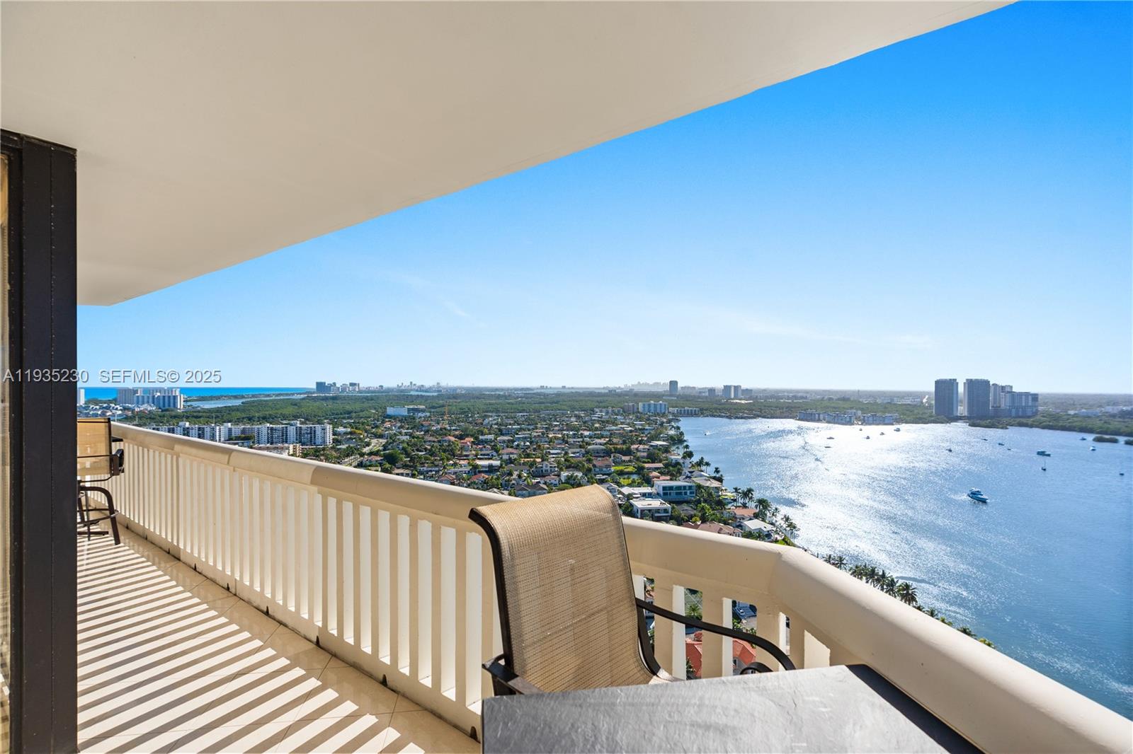 1000 ISL BLVD WILLIAMS IS - Residential