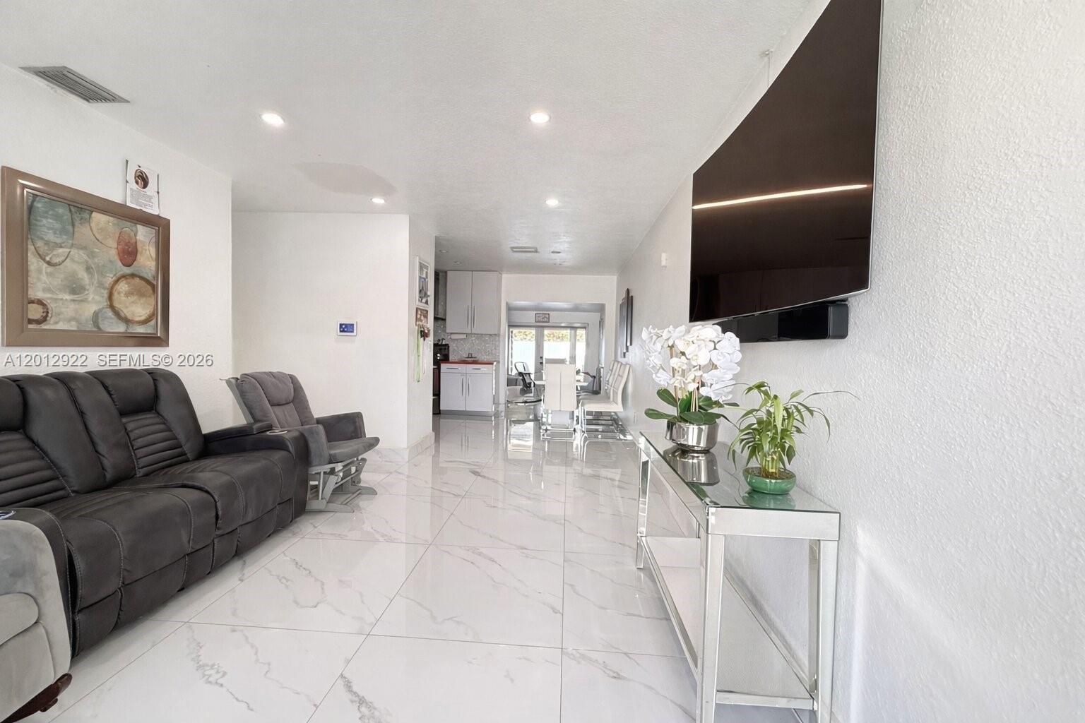 11950 SW 187th Ter