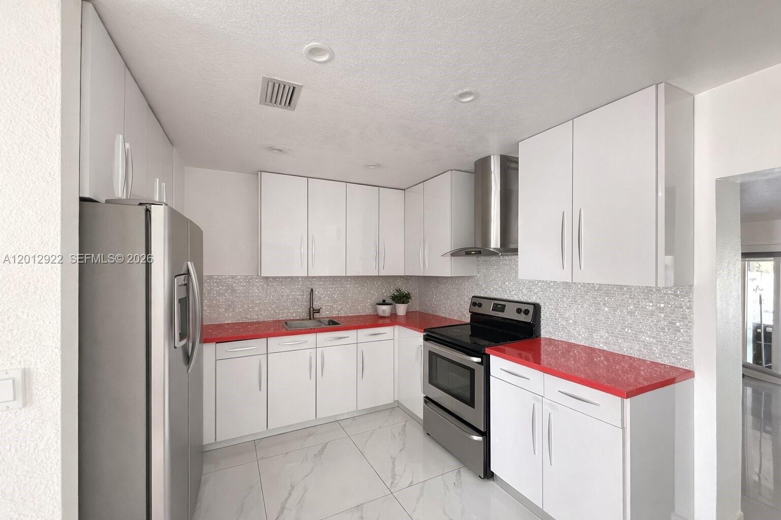 11950 SW 187th Ter