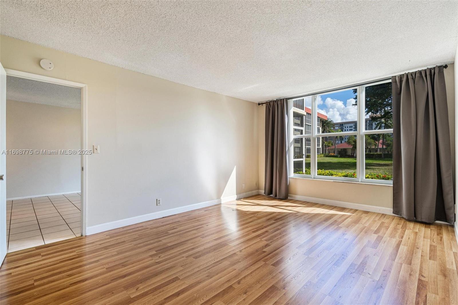 3150 NE 48th Ct 107