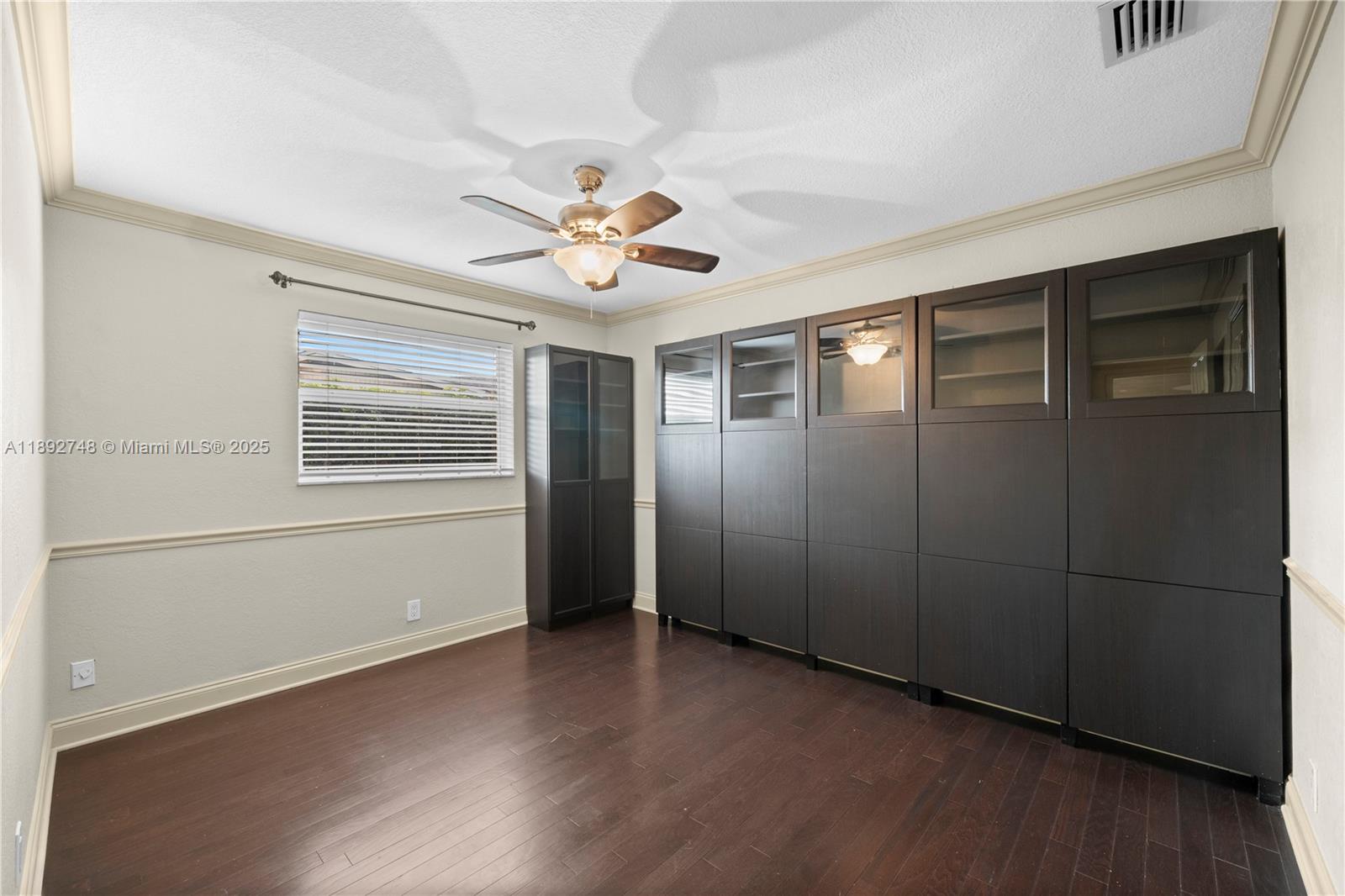 ROYAL PALM LAKE ESTATES - Residential Lease