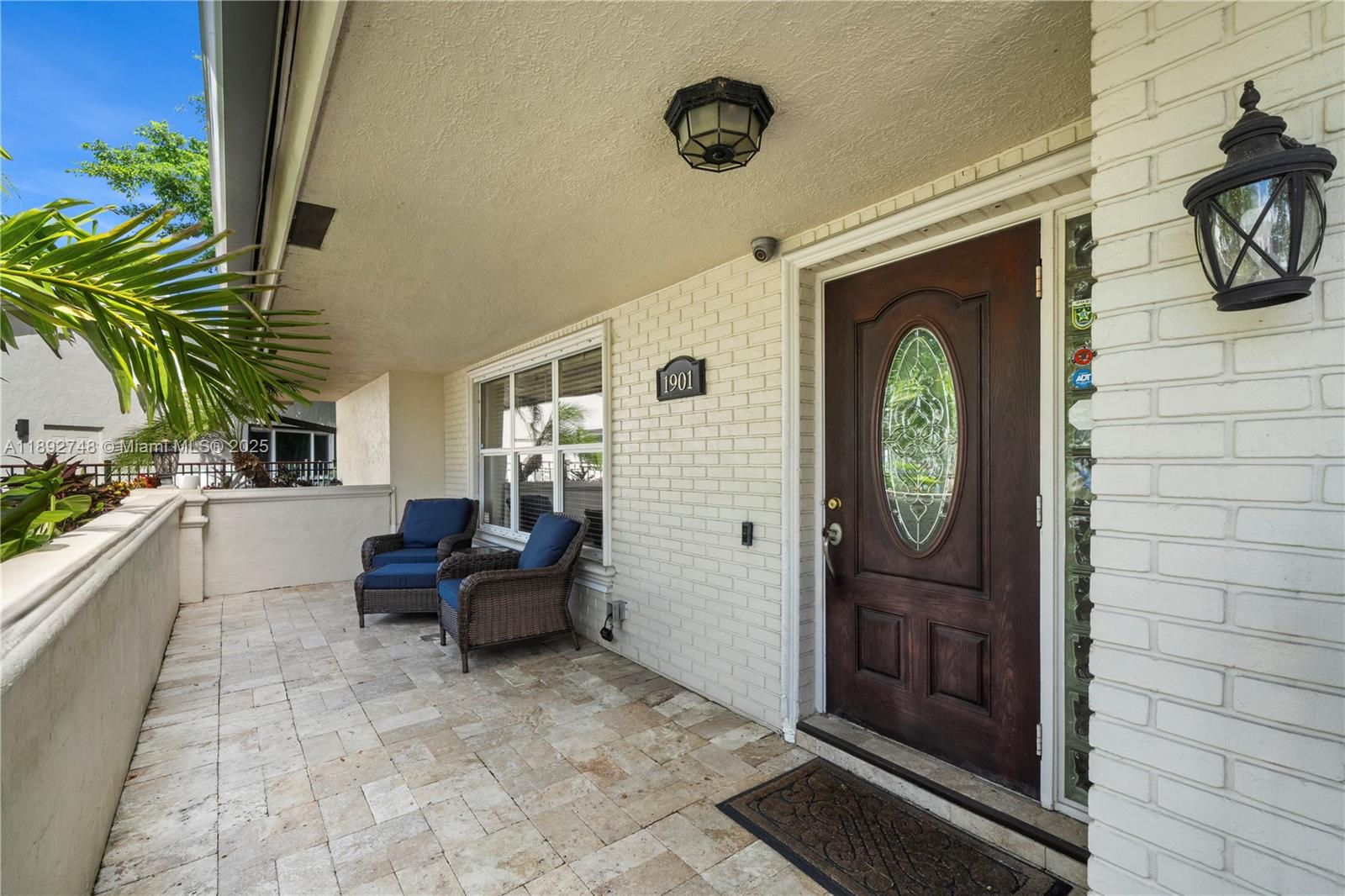 ROYAL PALM LAKE ESTATES - Residential Lease