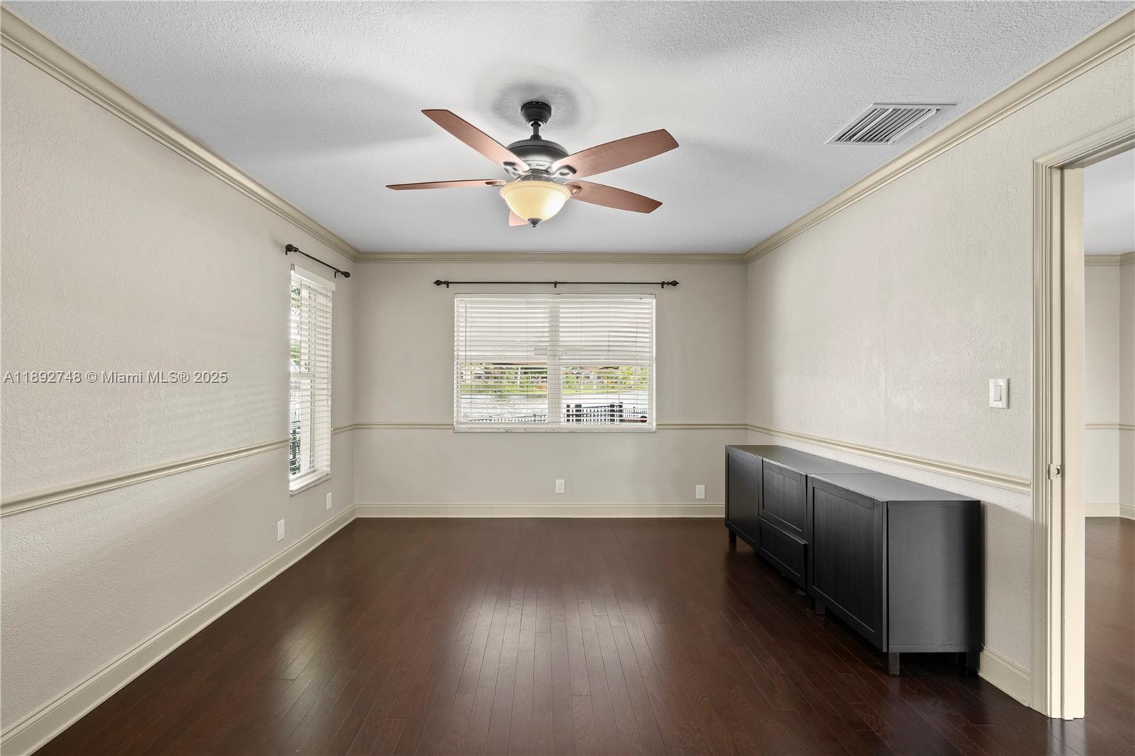 ROYAL PALM LAKE ESTATES - Residential Lease