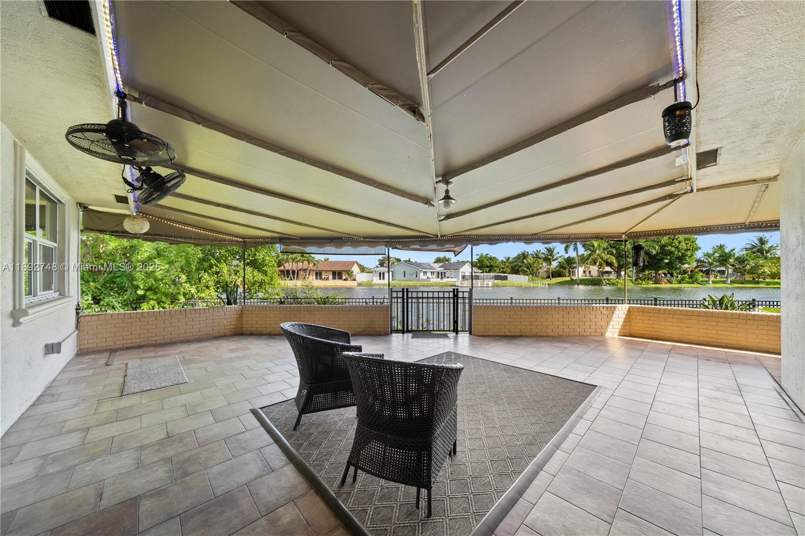 ROYAL PALM LAKE ESTATES - Residential Lease