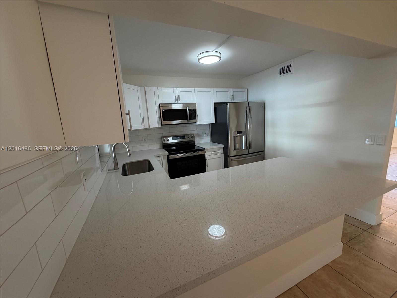 6640 W 24th Ct 25-106