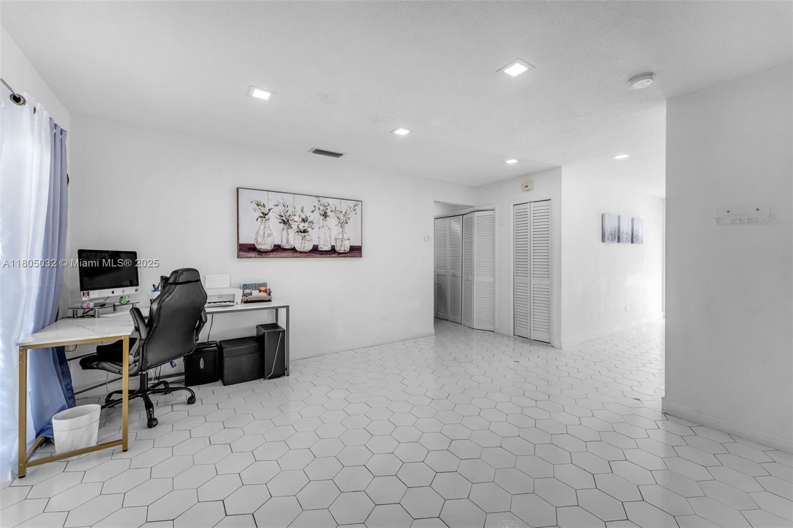 WESTBROOKE GARDENS 1ST AD - Residential