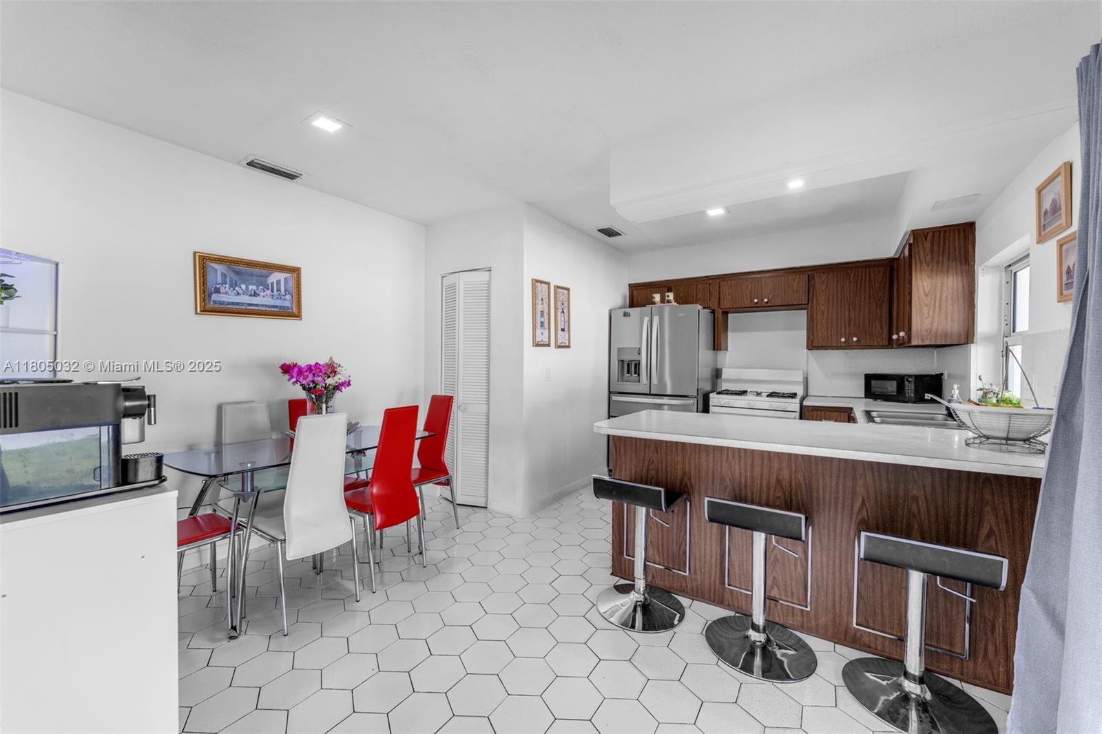 WESTBROOKE GARDENS 1ST AD - Residential