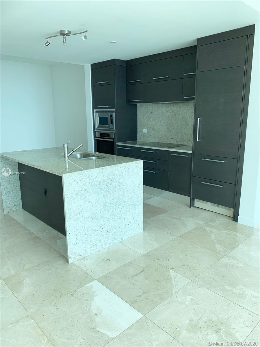 900 BISCAYNE BAY CONDO - Residential Lease