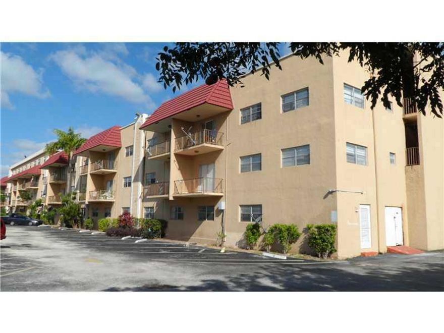 NOW AVAILABLE FOR RENT! THIS SPACIOUS, REMODELED 2/2 FEATURES NEW APPLIANCES, TILE FLOORING THROUGHOUT AND SPACIOUS BEDROOMS! MINUTES TO RESTAURANTS AND SHOPS! CALL FOR SHOWING TODAY! FIRST AND SECURITY MOVES YOU IN!