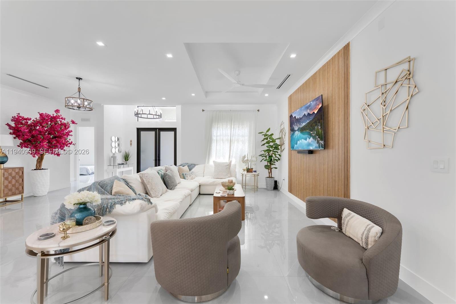 BONITA GROVE - Residential