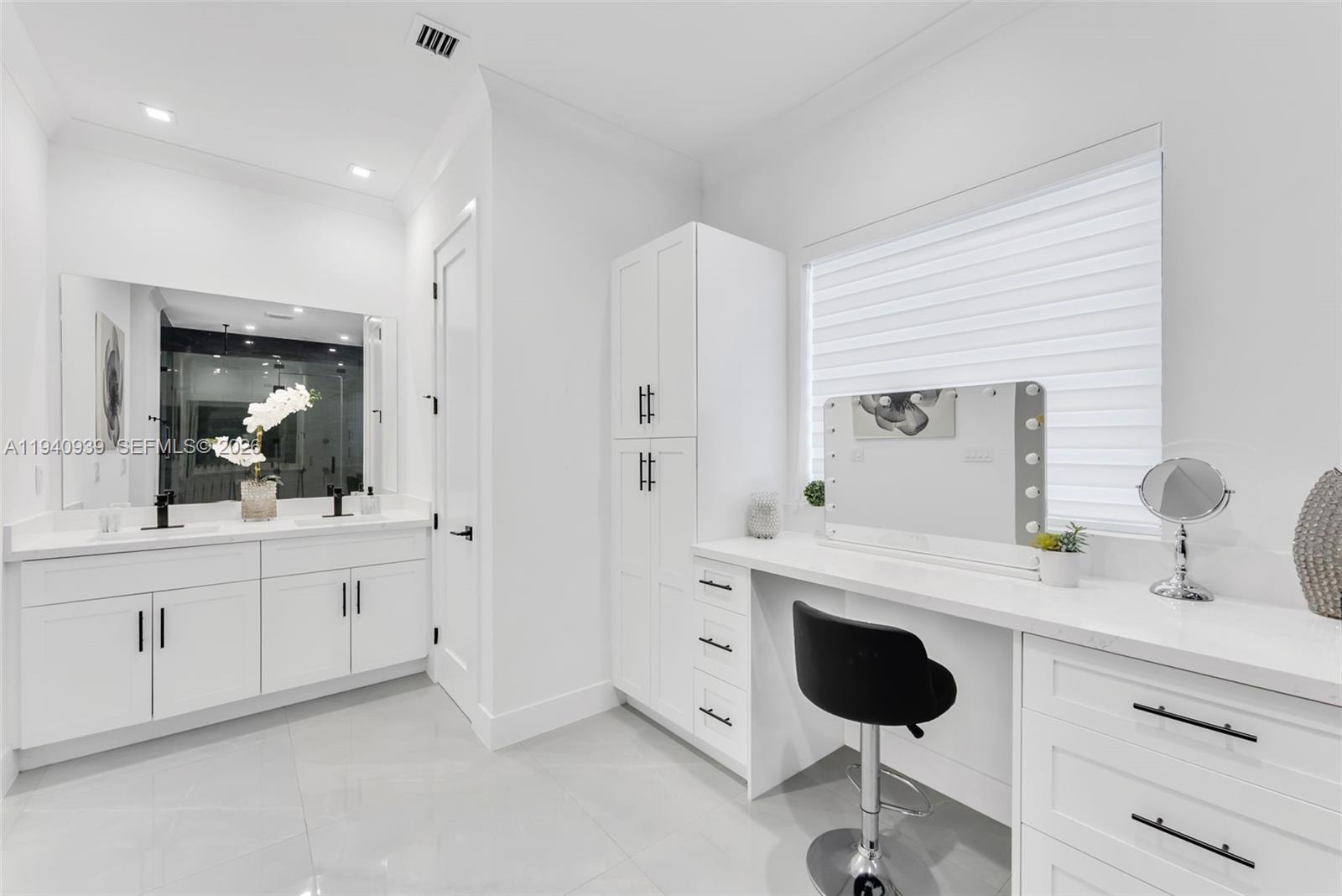 BONITA GROVE - Residential