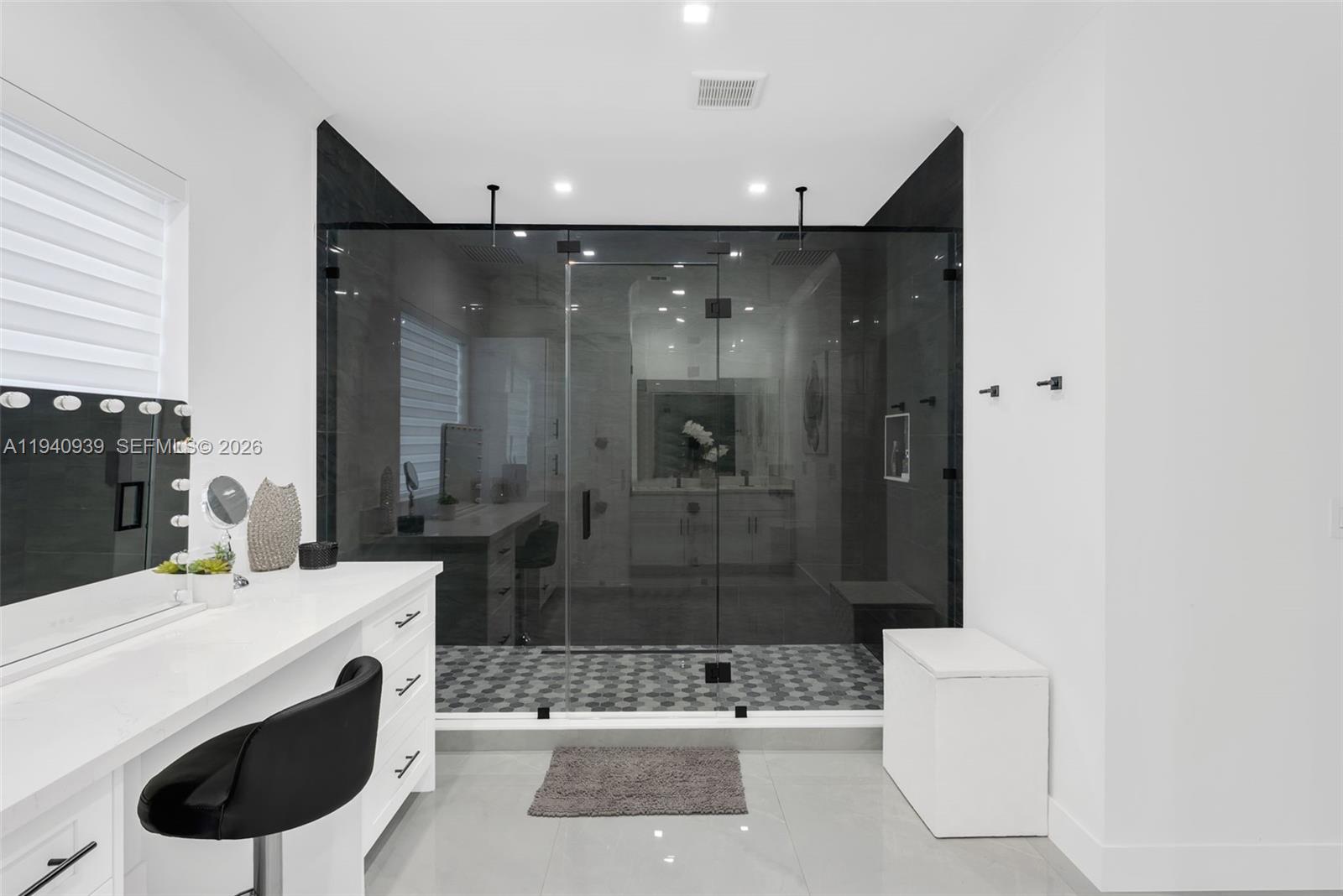 BONITA GROVE - Residential