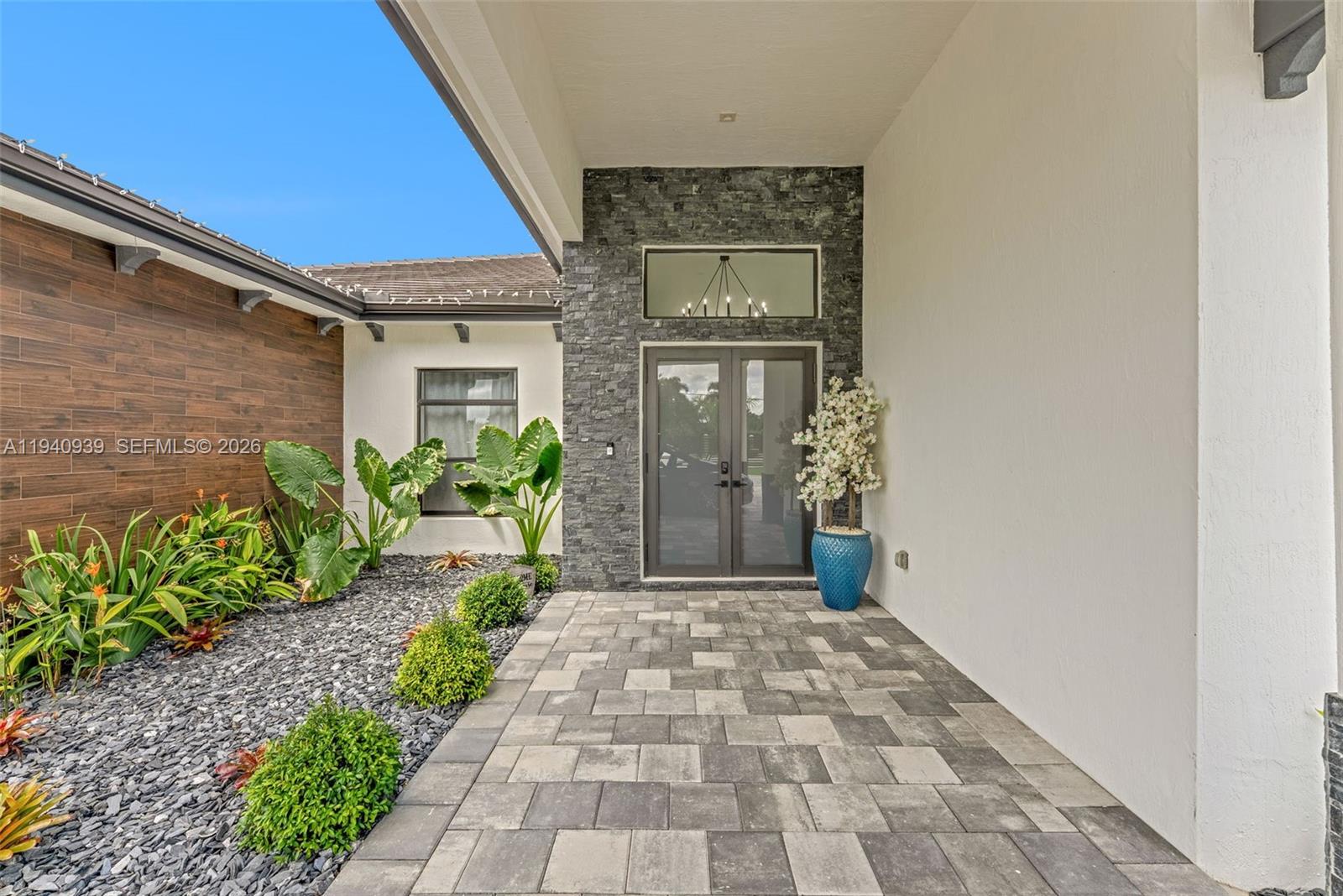 BONITA GROVE - Residential