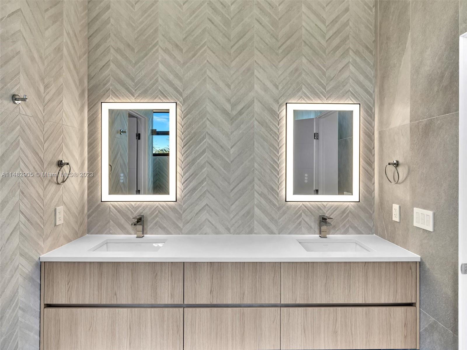 SOUTH BAY ESTATES - Residential