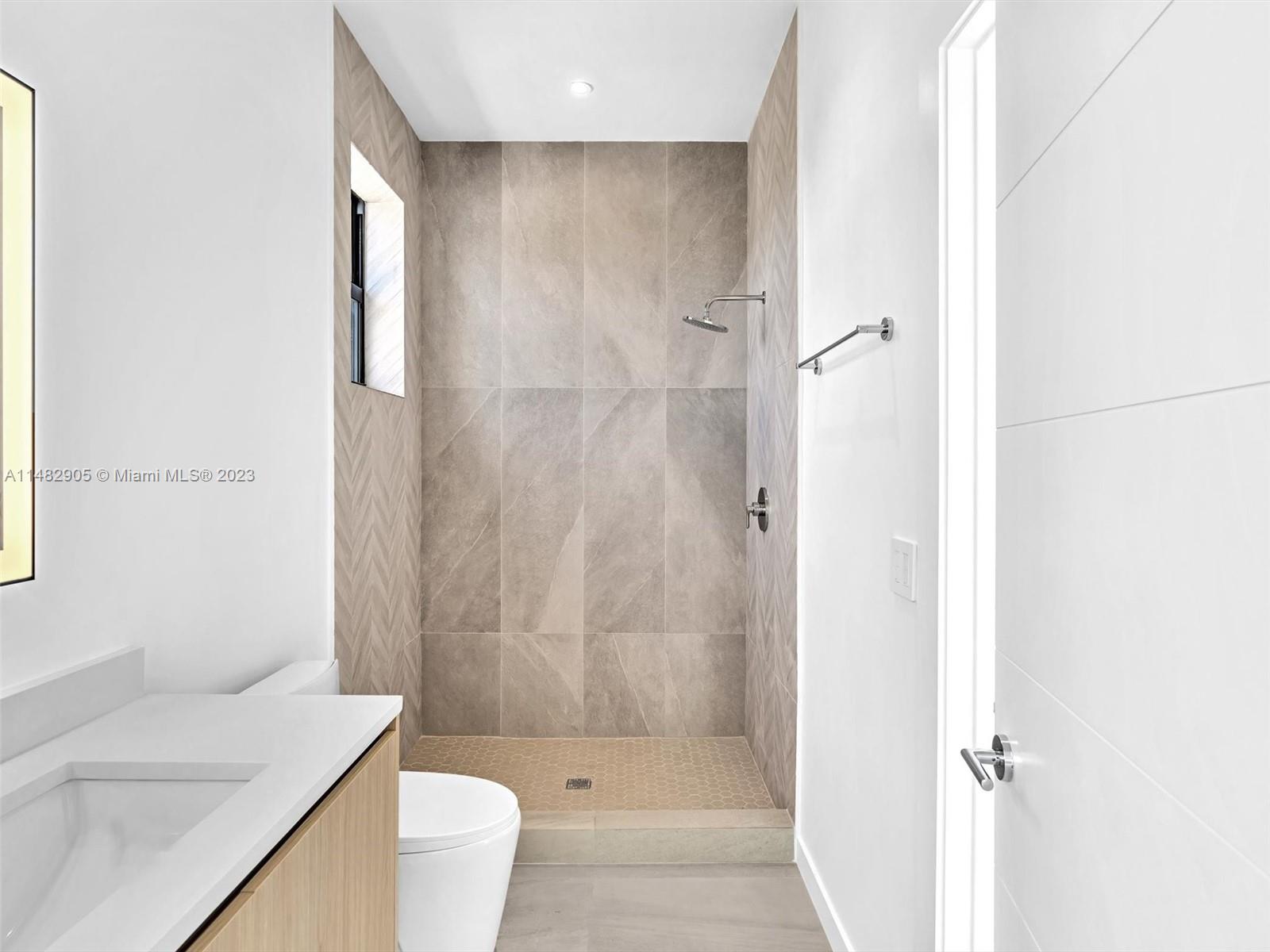 SOUTH BAY ESTATES - Residential