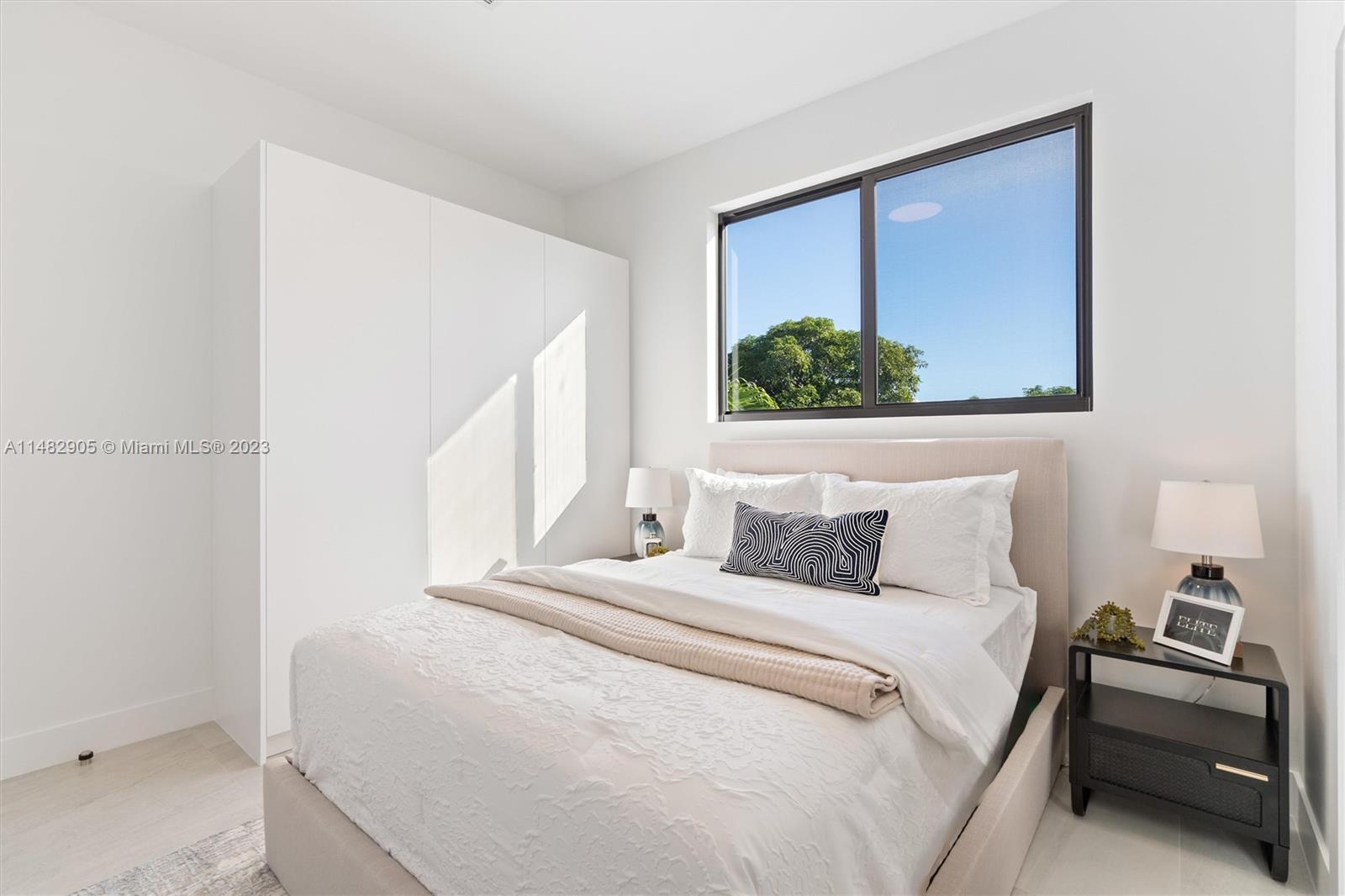 SOUTH BAY ESTATES - Residential