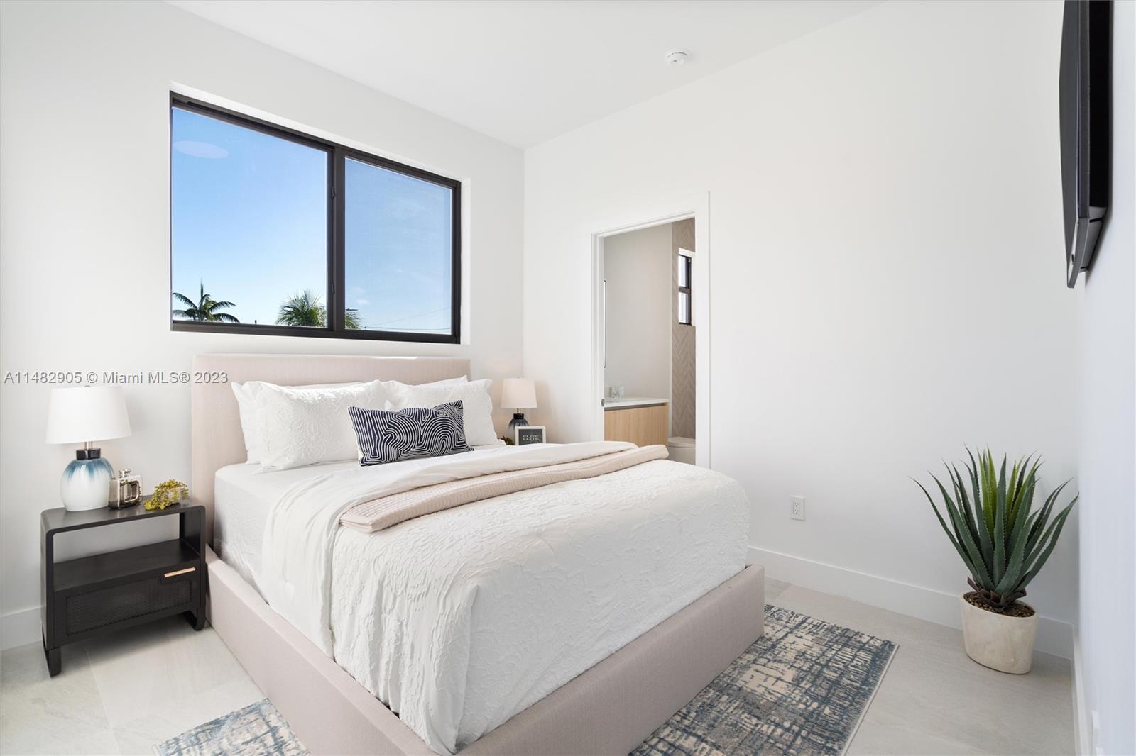 SOUTH BAY ESTATES - Residential