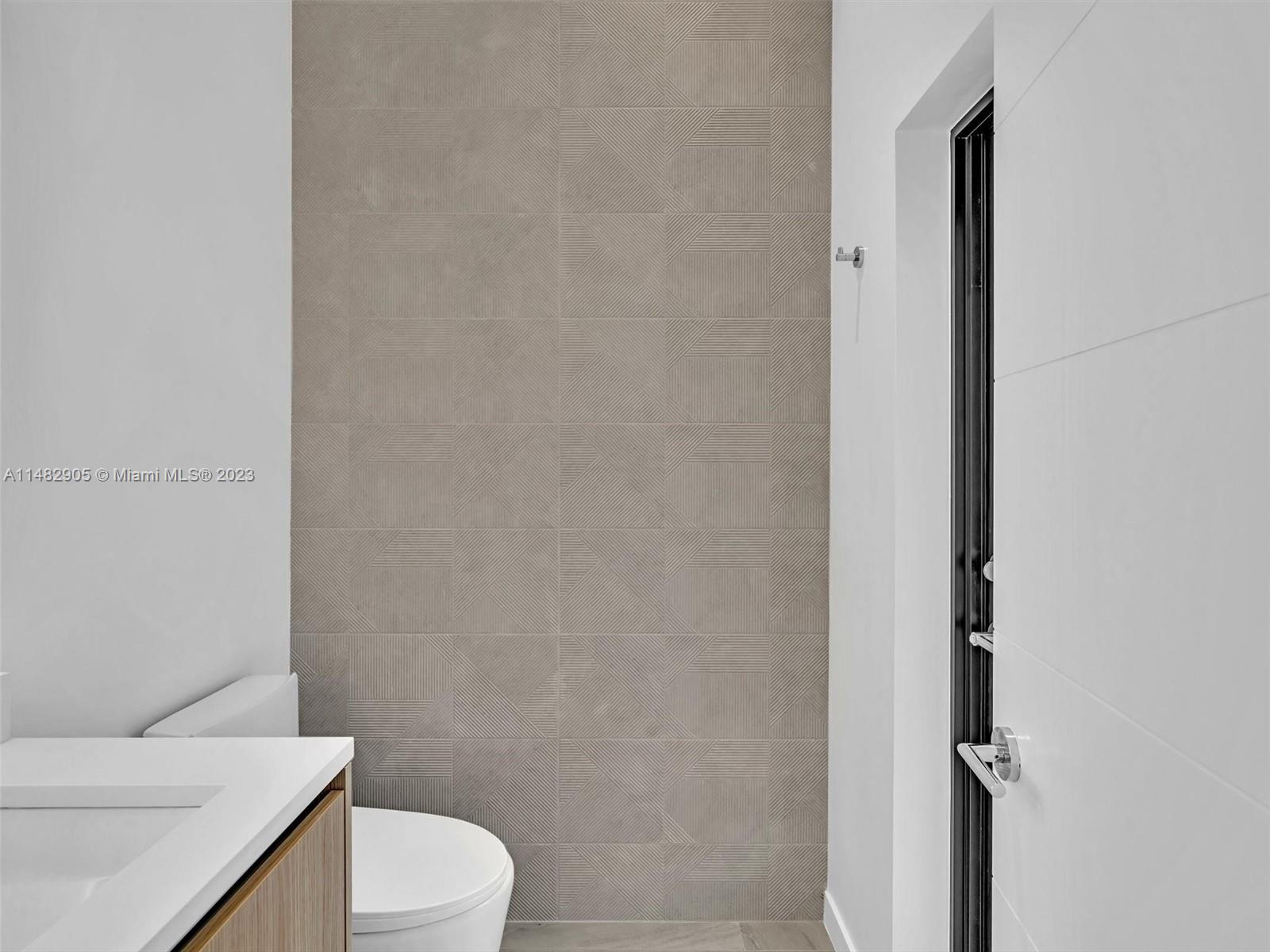 SOUTH BAY ESTATES - Residential
