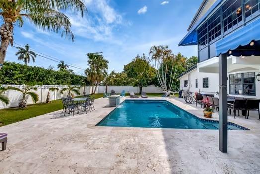 GREYKNOLL ESTATES - Residential