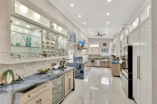 GREYKNOLL ESTATES - Residential
