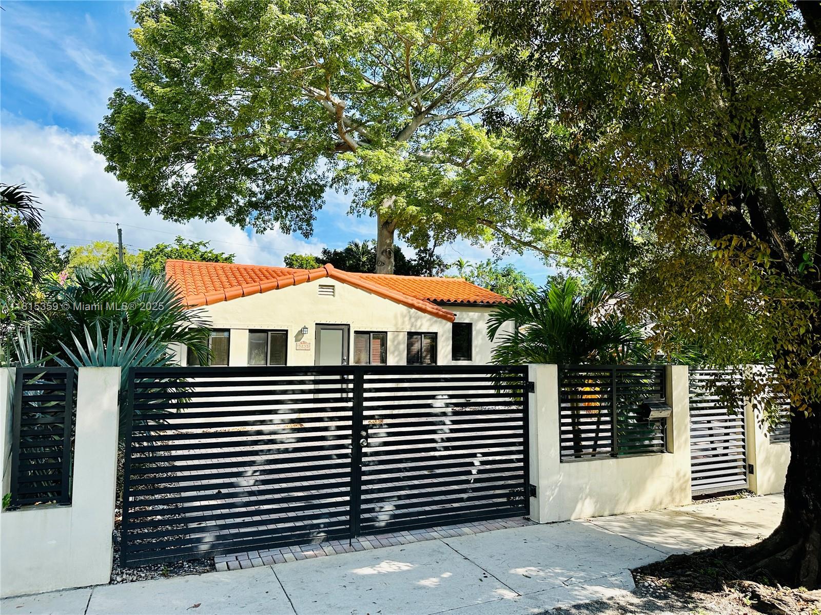HILLS TRAIL GROVE - Residential Lease