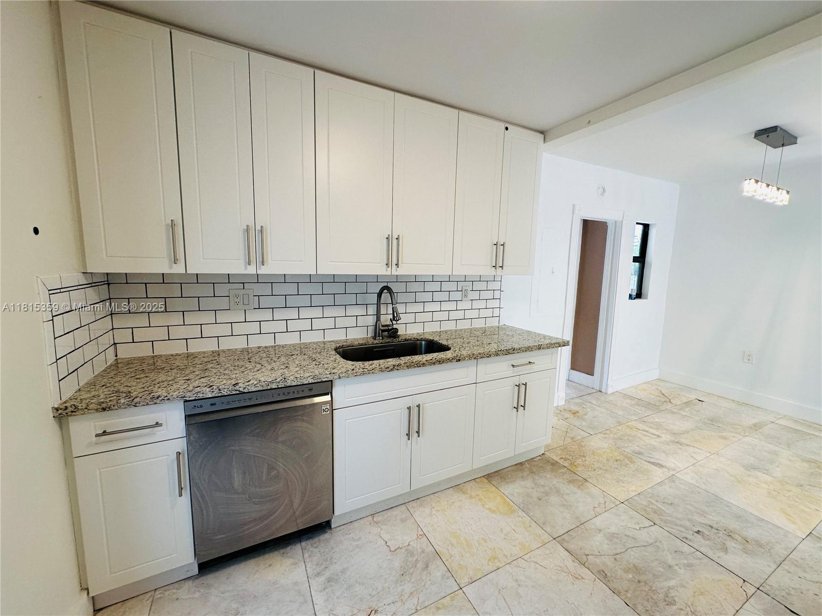 HILLS TRAIL GROVE - Residential Lease