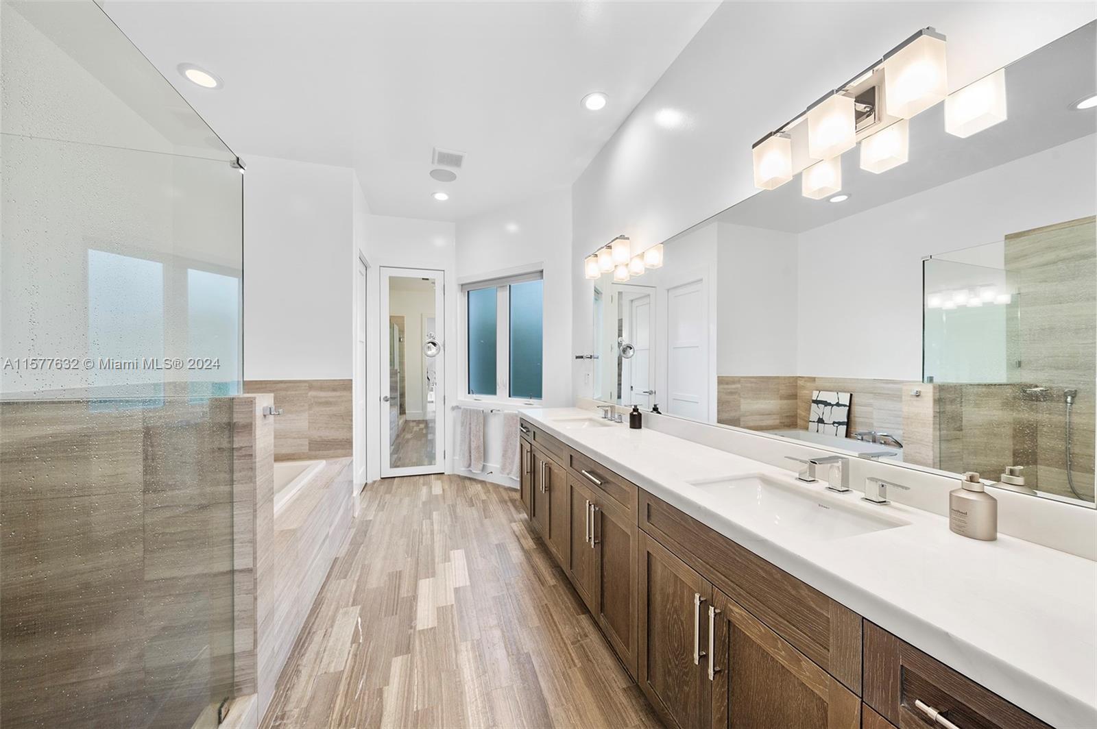 OCEAN VIEW HEIGHTS - Residential