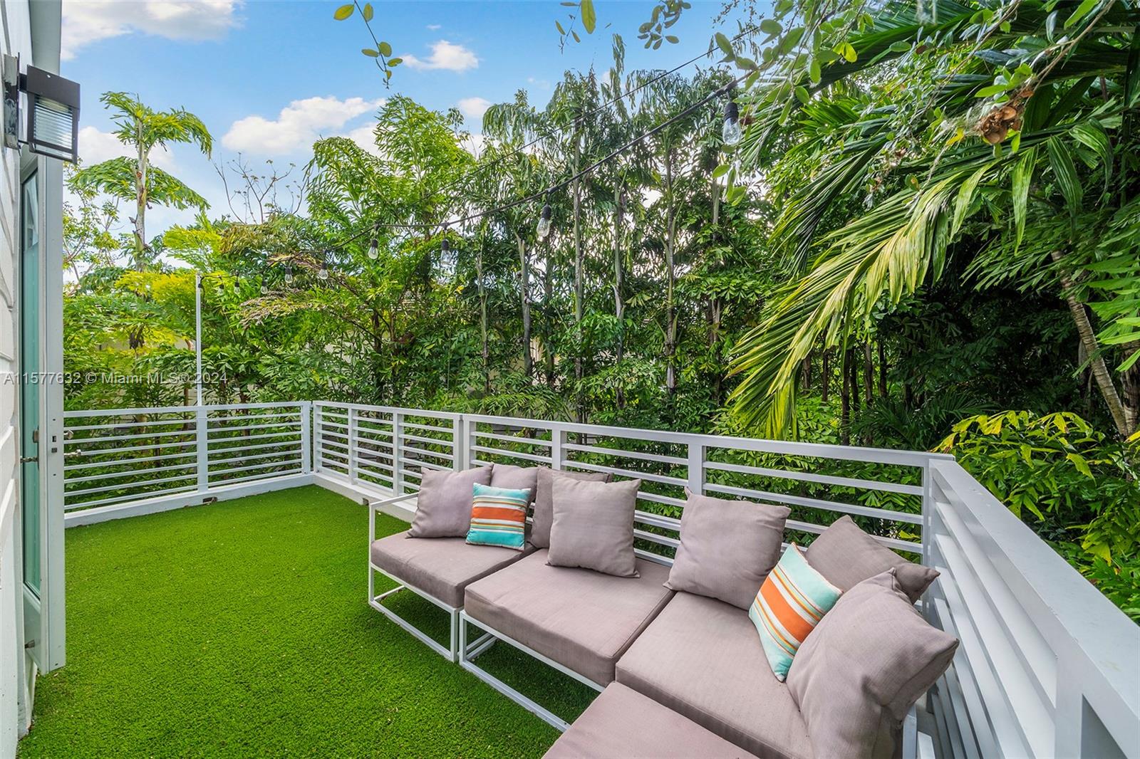 OCEAN VIEW HEIGHTS - Residential