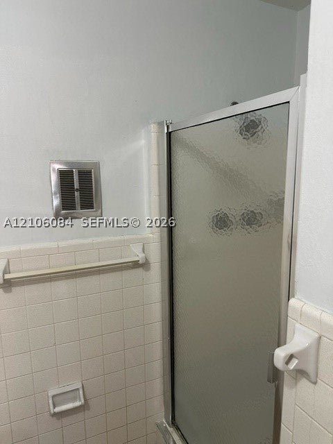 324 SE 10th Ave 1-8
