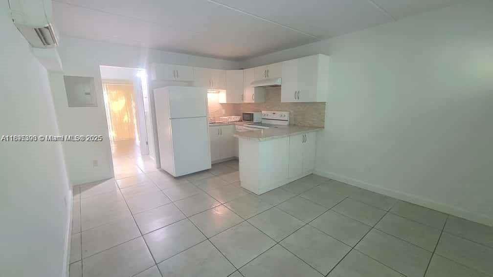 LA RIVE SUD CONDO - Residential Lease