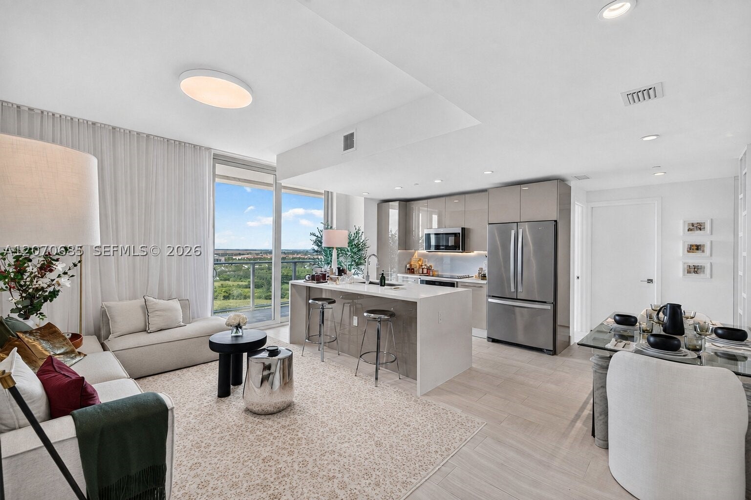 2000 Metropica Way
