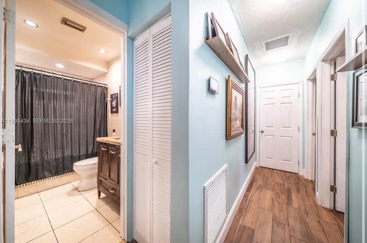 EVERGLADES LAND SALES CO - Residential