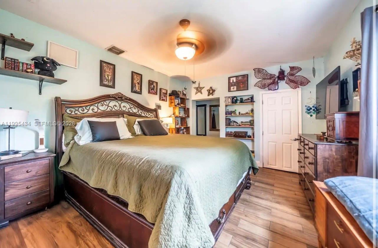 EVERGLADES LAND SALES CO - Residential