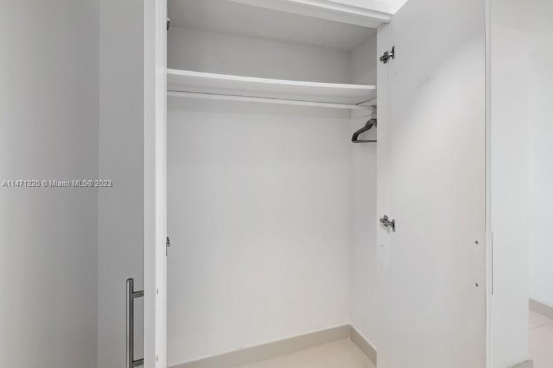 MIRADOR 1000 CONDO - Residential