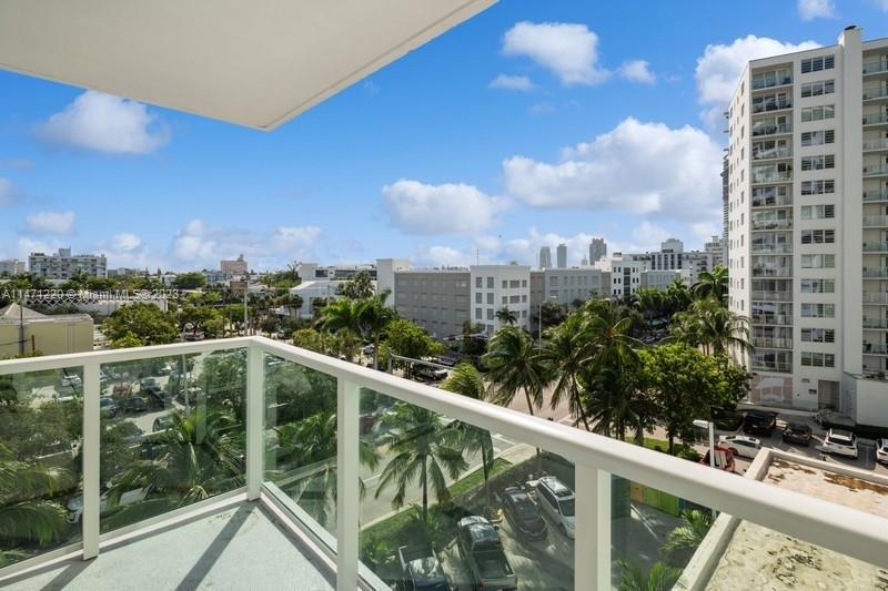 MIRADOR 1000 CONDO - Residential