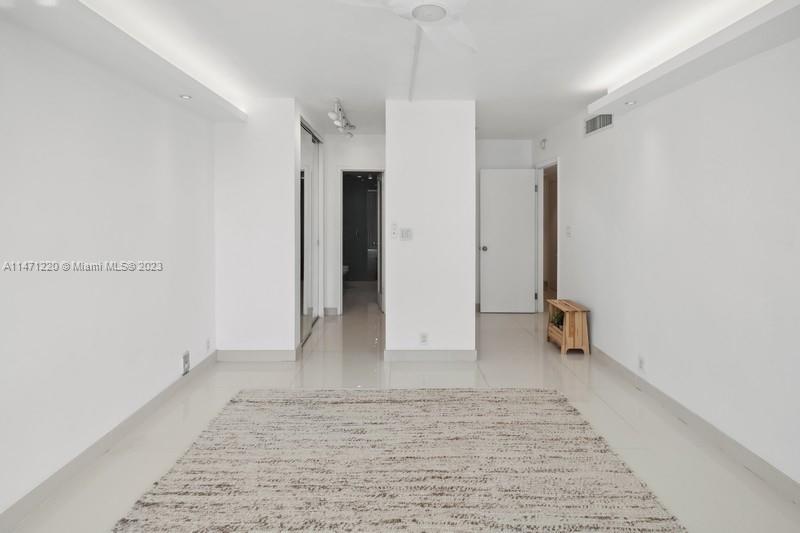 MIRADOR 1000 CONDO - Residential