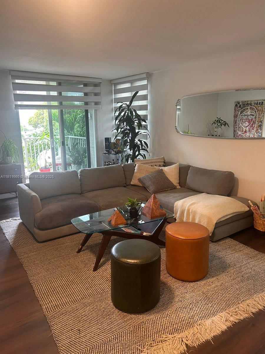 MADISON DOWNTOWN CONDO - Residential Lease
